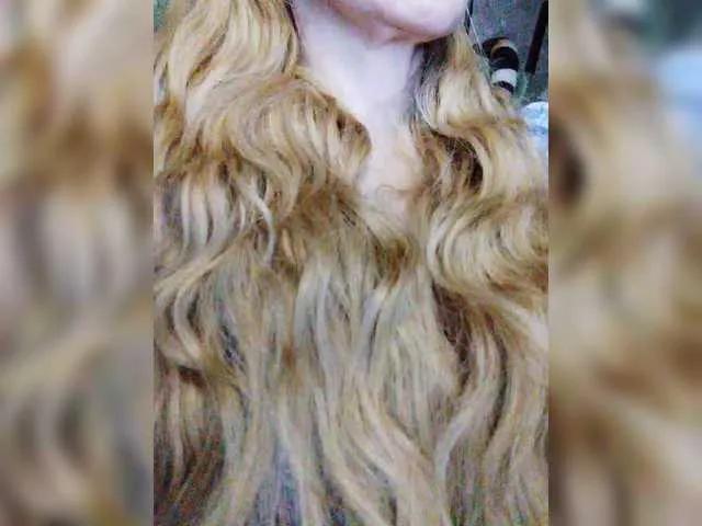 Isabel-LM — My favorite Lovense vibrator is connected to the pussy menu, it's in the ass for 2 days off, I love the feeling of fucking in the ass, click on the fuck me menu