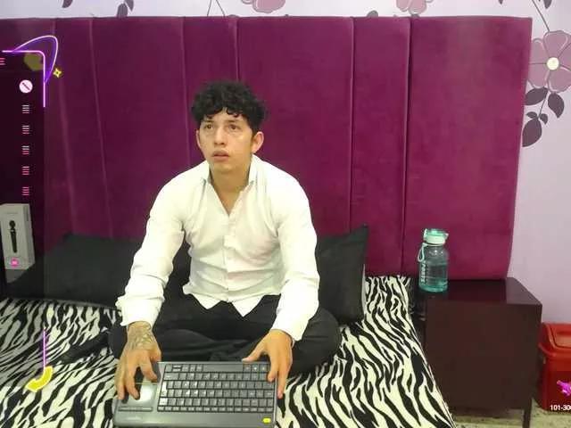 Offline JacksonnScarlett on BongaCams