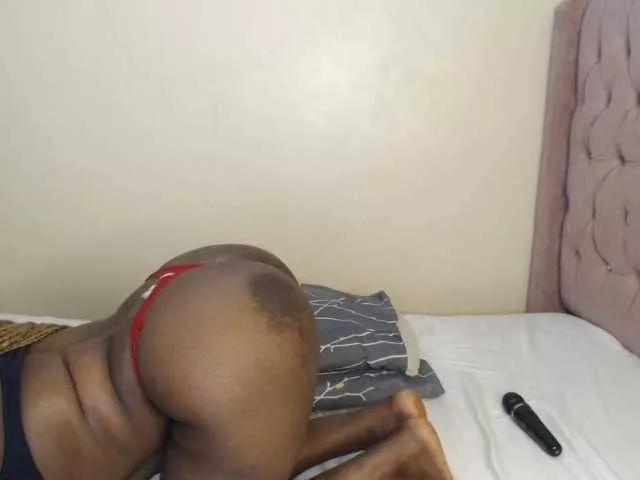 Offline JolieNoir on BongaCams