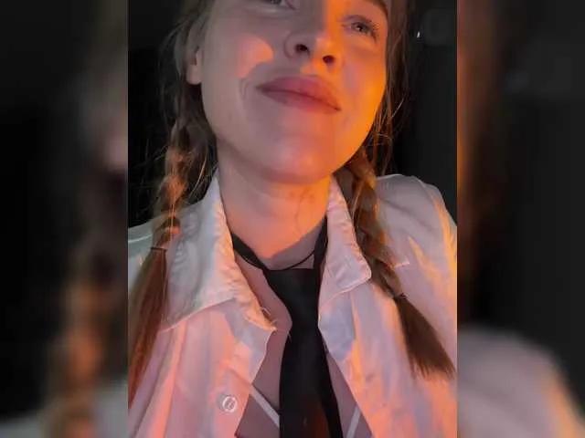 Offline KateDanverr on BongaCams