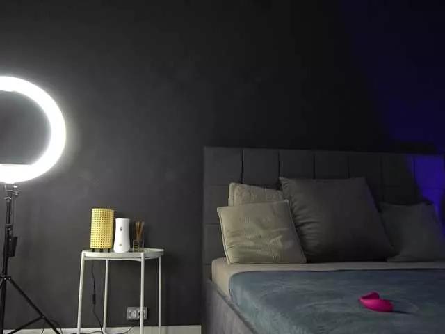 Offline KatelynSparks on BongaCams