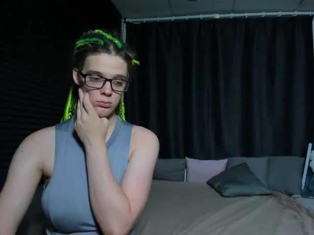 KIKIKrash on BongaCams