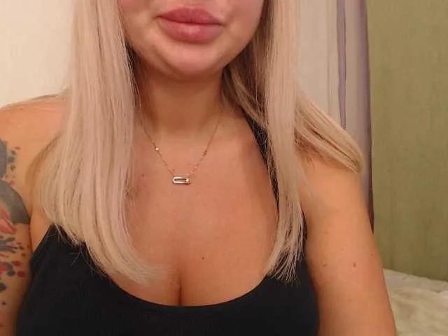 Kotofeyka1 on BongaCams 