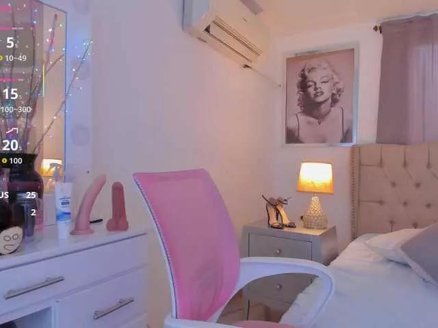 Offline Kyraaa on BongaCams