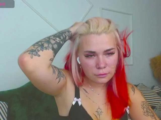 lada-love on BongaCams