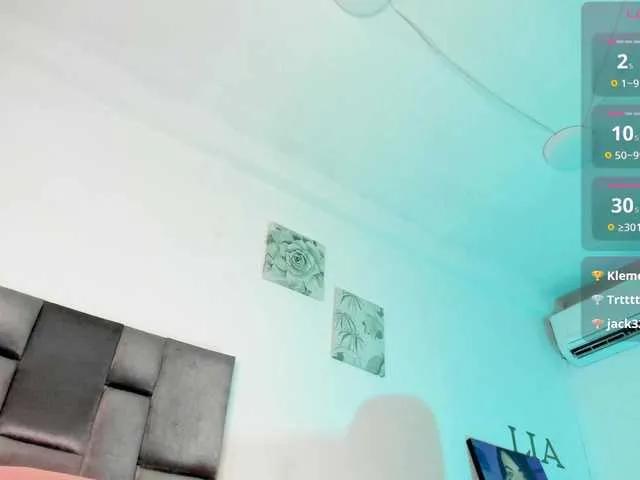 Offline Lia-johnsonn on BongaCams