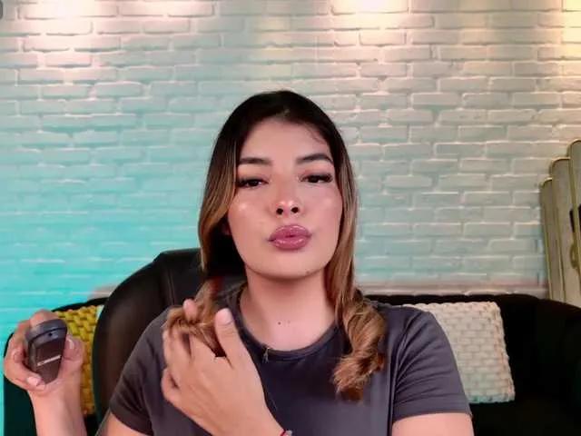 Offline LisaMonroe on BongaCams