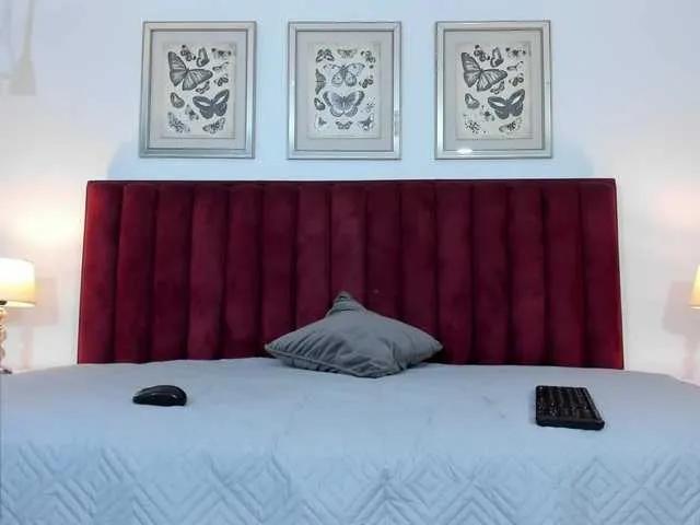 Freechat LittleDolly1 on BongaCams