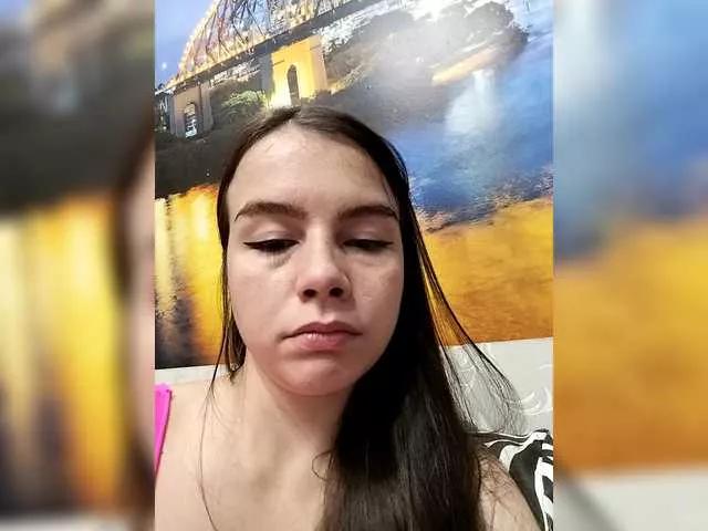 Offline Lona-S on BongaCams