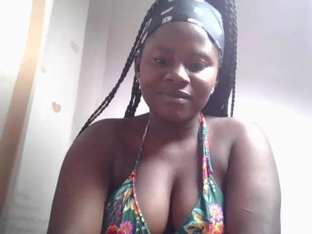 Offline Loviepaula on BongaCams