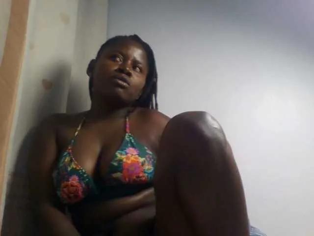 Offline Loviepaula on BongaCams