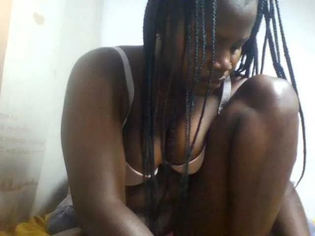 Offline Loviepaula on BongaCams