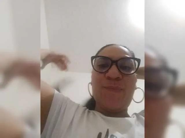 Freechat LuanaFranccesca on BongaCams