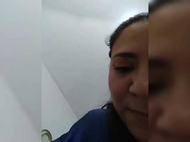 Freechat LuanaFranccesca on BongaCams