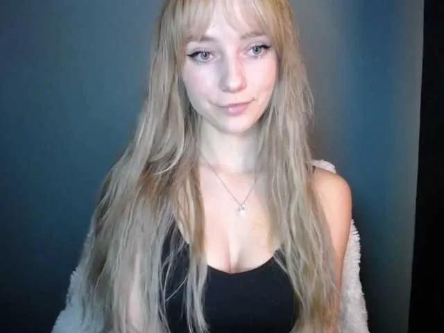 LuciaLovely — My Fantasies
A strong manly voice, but in the same time in his voice i need to feel pasion!What is about sex fantasies that feels so much like a vacation from reality?