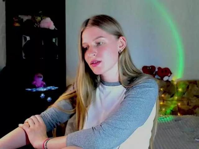 Offline LunaEvan on BongaCams