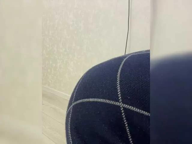 Offline LunaLu13 on BongaCams