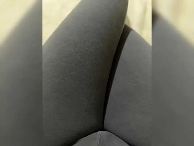 Madison01 on BongaCams