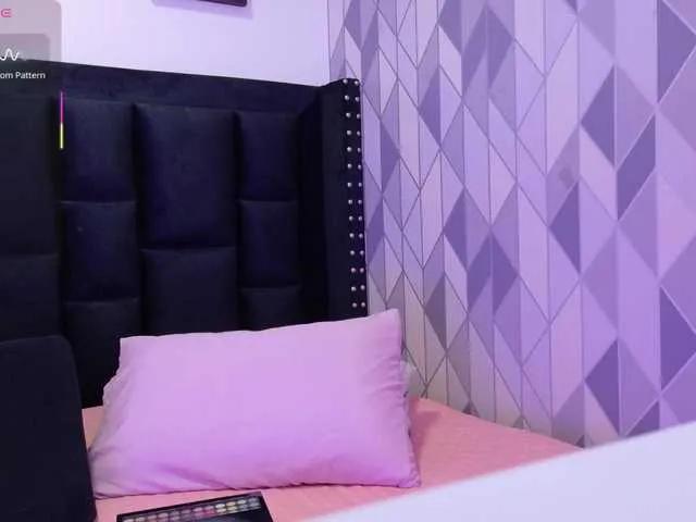 Freechat mamaneedsfun on BongaCams