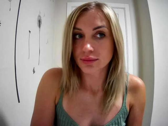 MarryEmm on BongaCams 