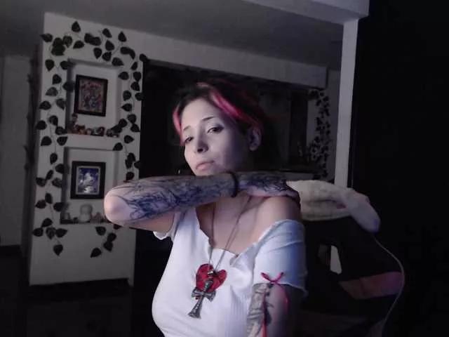 Offline MaryJannes on BongaCams