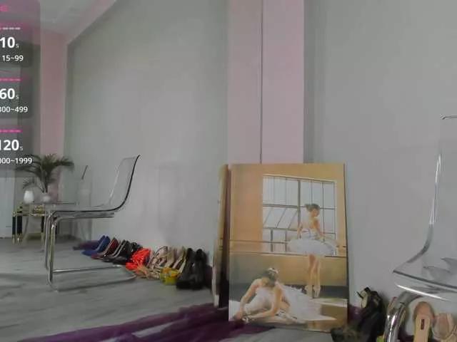 Offline Maya-Hellen on BongaCams