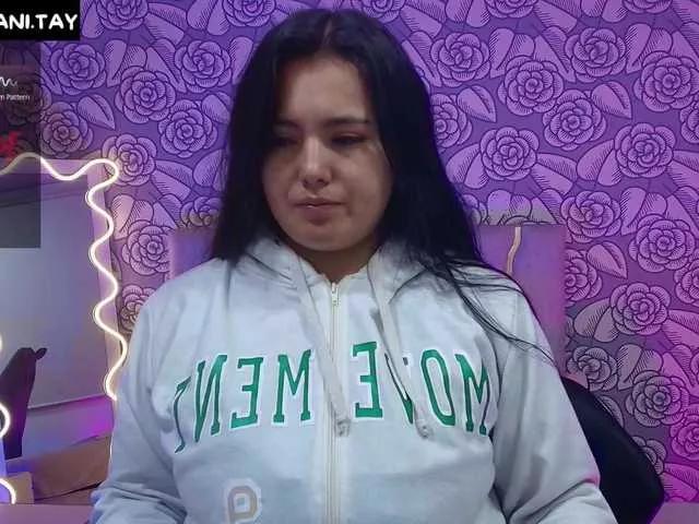 Offline Mellani-tay on BongaCams