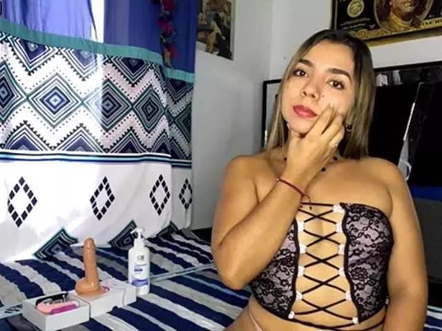 Freechat MIA-1L on BongaCams