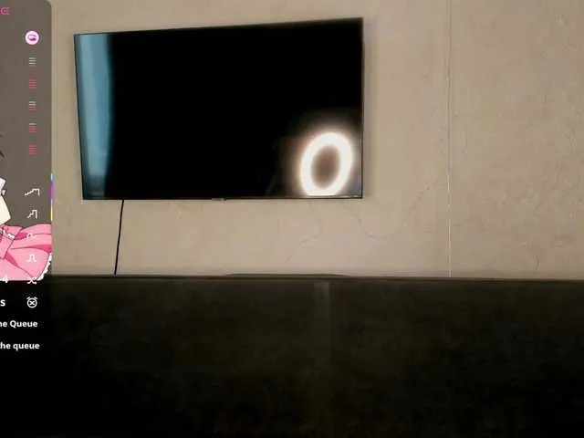 MiaCarmin — Hello guys . i'm glad to see you in my room . feel free to chat and have fun with me 