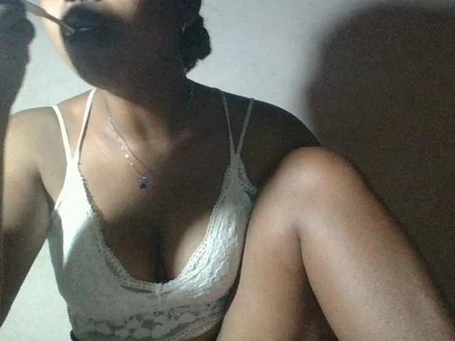 Miarizou on BongaCams