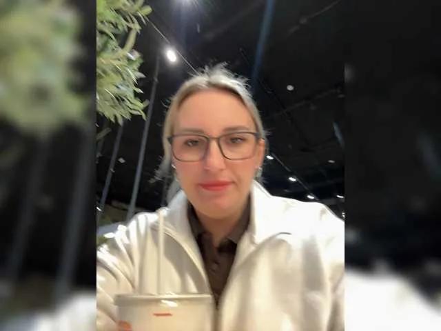 Offline Miss-Fetish on BongaCams