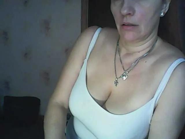 Offline MissieLorrie on BongaCams