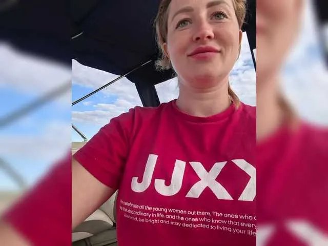 MOLLY-7 on BongaCams 