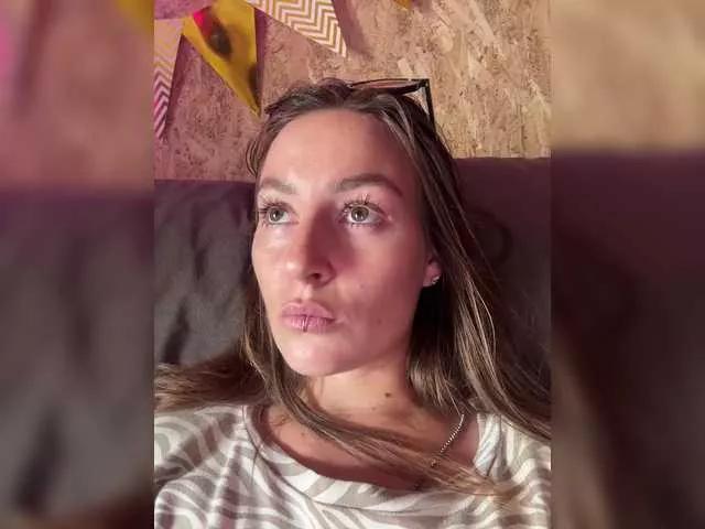 Offline Molly69x on BongaCams