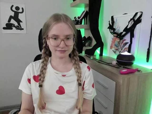 Freechat NancyErotic on BongaCams