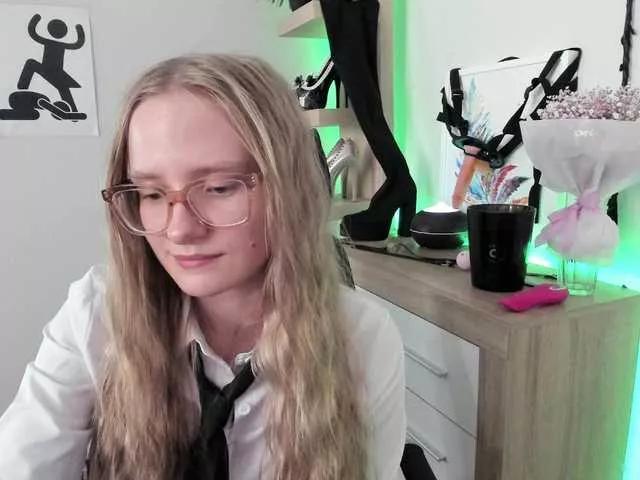 Freechat NancyErotic on BongaCams