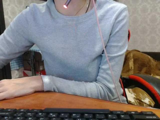 Offline Olik-Pisa on BongaCams