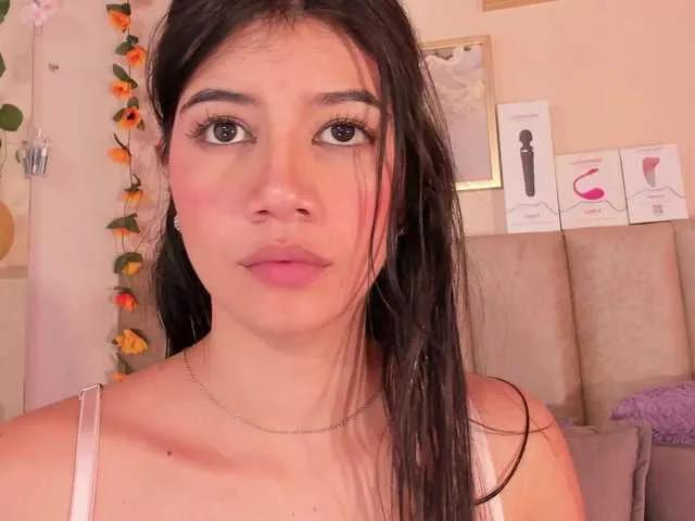 Offline pikayle on BongaCams