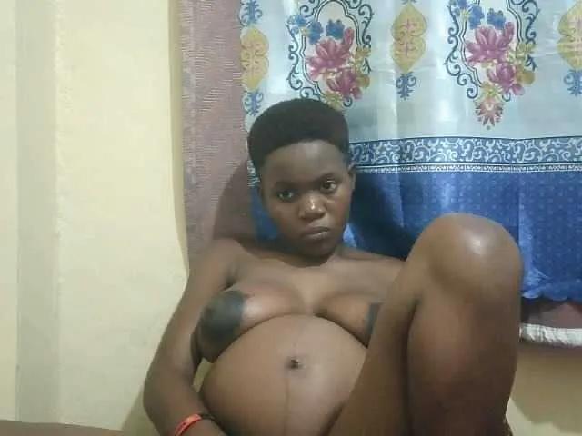 Offline PrettyBelly on BongaCams