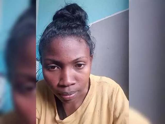 Offline princillah1 on BongaCams