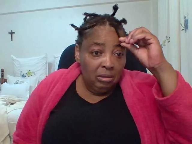 pussylips53 on BongaCams 