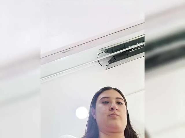 Offline RachelCooper on BongaCams