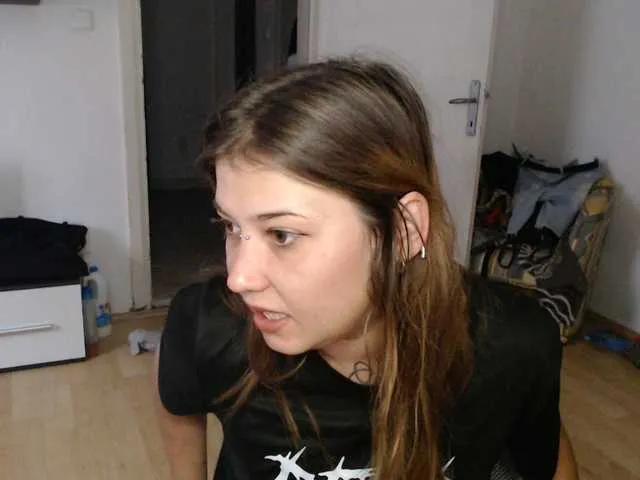 Offline RacyRoby on BongaCams