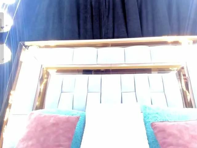 Offline RileySweet on BongaCams