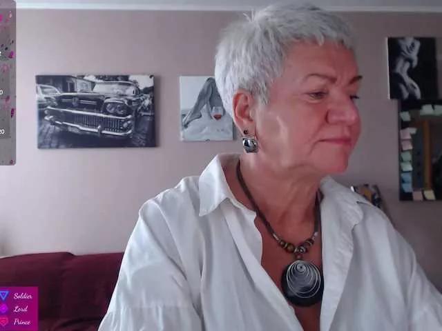 Freechat roxana-brooks on BongaCams