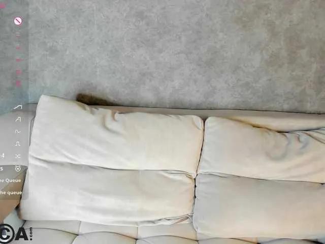 Offline Roxy-Sunny on BongaCams