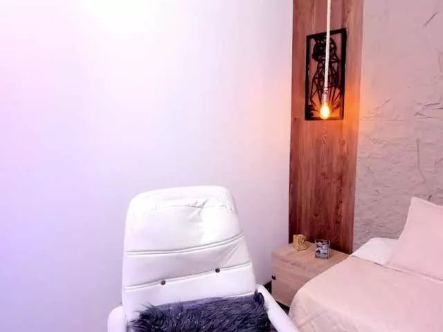 Sahaara on BongaCams 