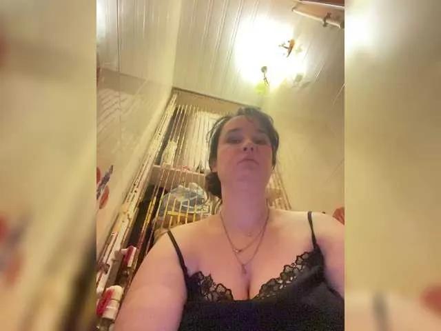 Offline SaliiOnli on BongaCams