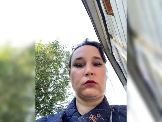 Offline SaliiOnli on BongaCams