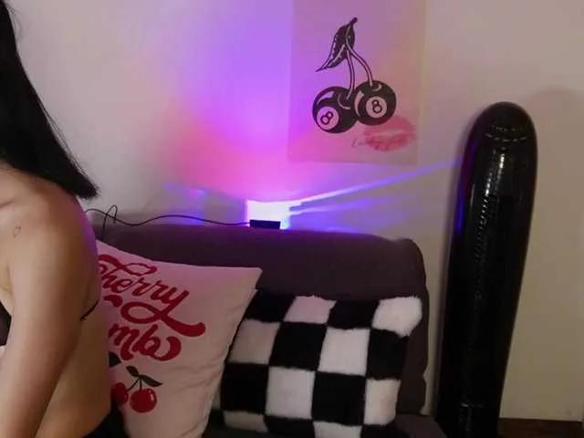 Offline salome-brown on BongaCams